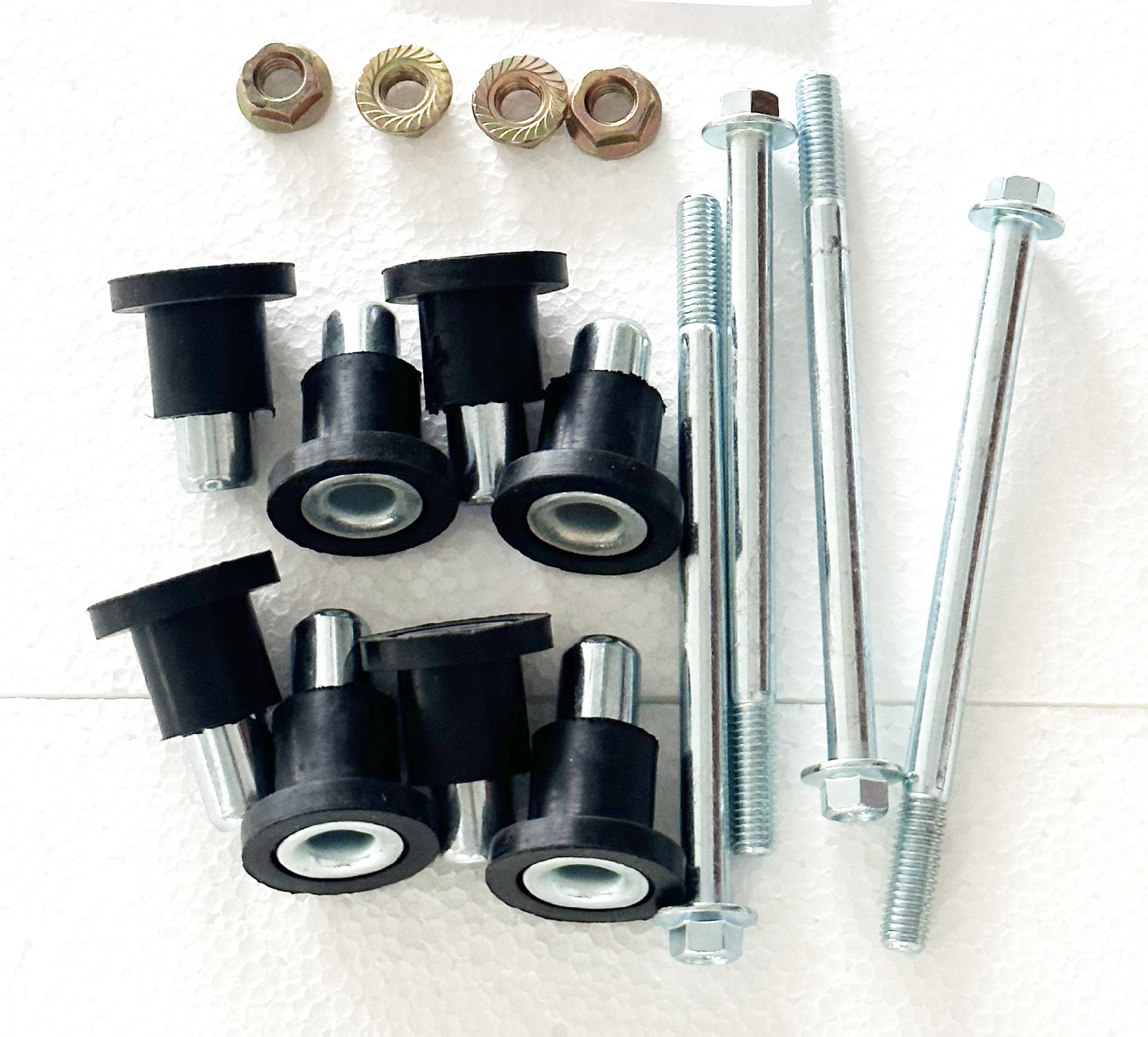 INTERNATIONAL | NAVISTAR RADIATOR: 2007 & NEWER 5900I, 8600, 9100, 9100I, 9200, 9200I, 9400, 9400I