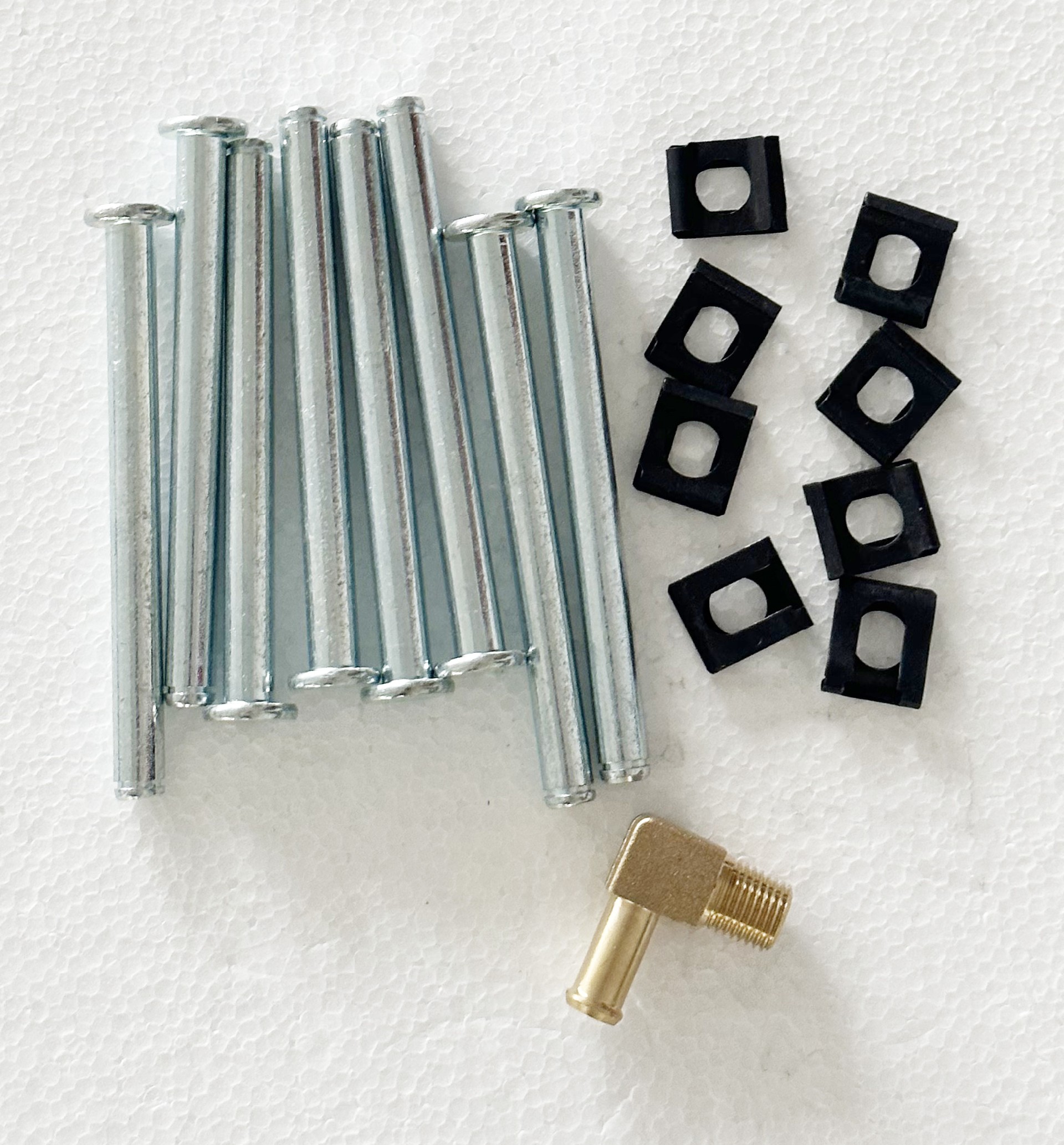 FREIGHTLINER RADIATOR: 1997-2006 CENTURY, COLUMBIA, FL, FLD112-120 SERIES